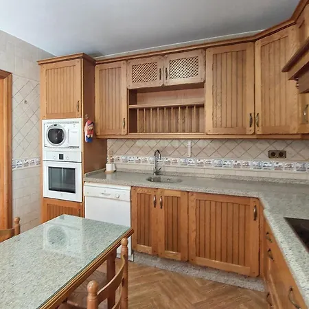 4 Bedroom Pet Friendly In