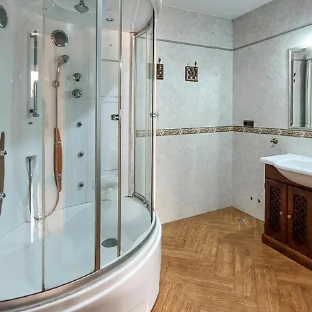 4 Bedroom Pet Friendly In * San Jose del Valle