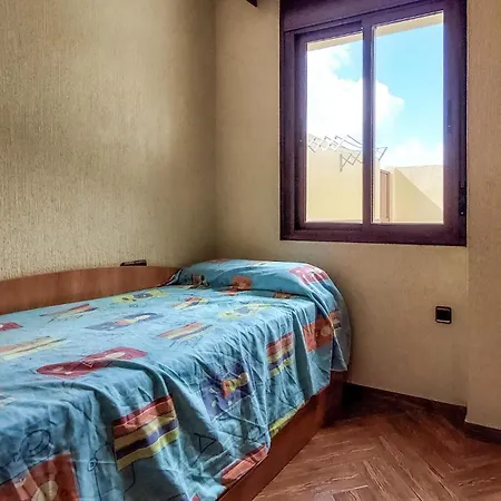 4 Bedroom Pet Friendly In Holiday home *