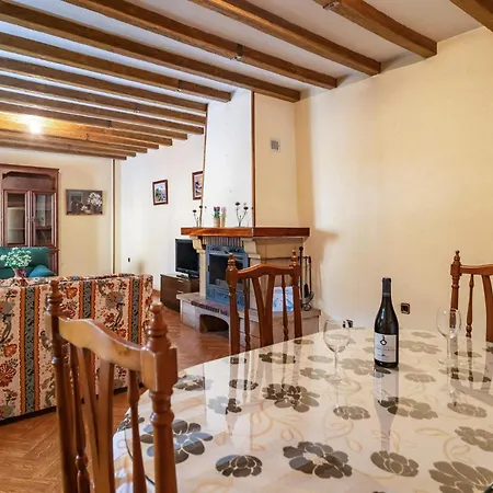 4 Bedroom Pet Friendly In Holiday home