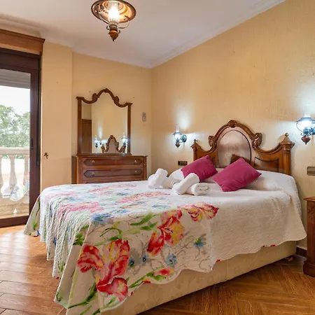 4 Bedroom Pet Friendly In Holiday home *