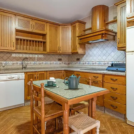 Holiday home 4 Bedroom Pet Friendly In *